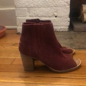 TOMS booties, like new Burgundy suede material size 7.5